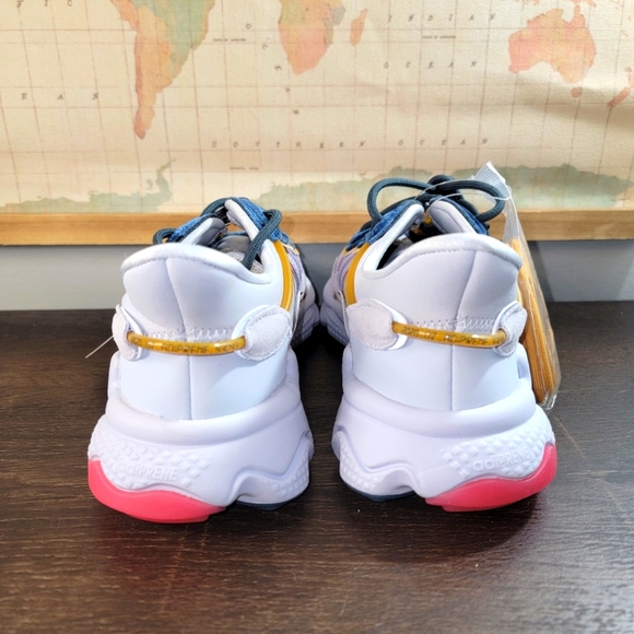 BRAND NEW Adidas Ozweego 'Aeroblue Power Pink' Women's Size 6.5 - Picture 4 of 5